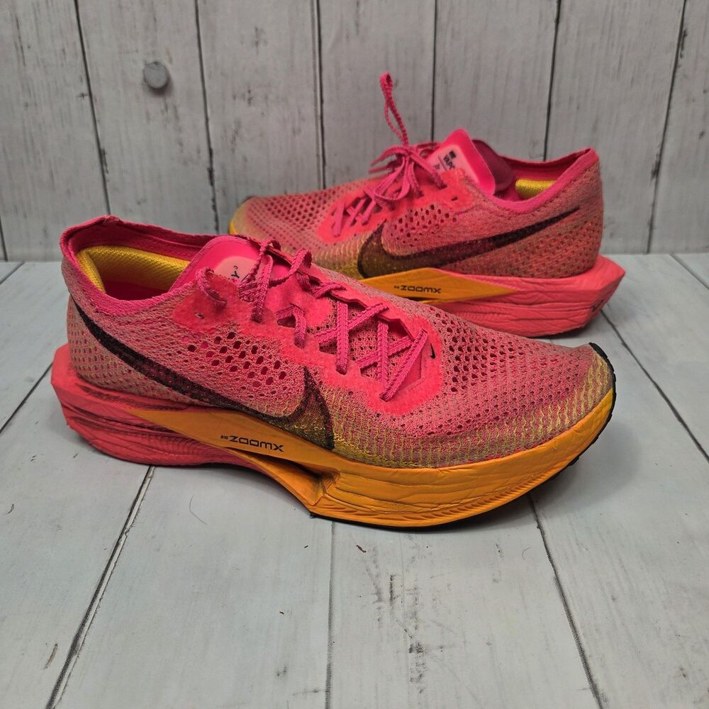 Nike ZoomX Vaporfly 3 Womens Sz 9 Hyper Pink Orange Running Shoes Sneakers Fair